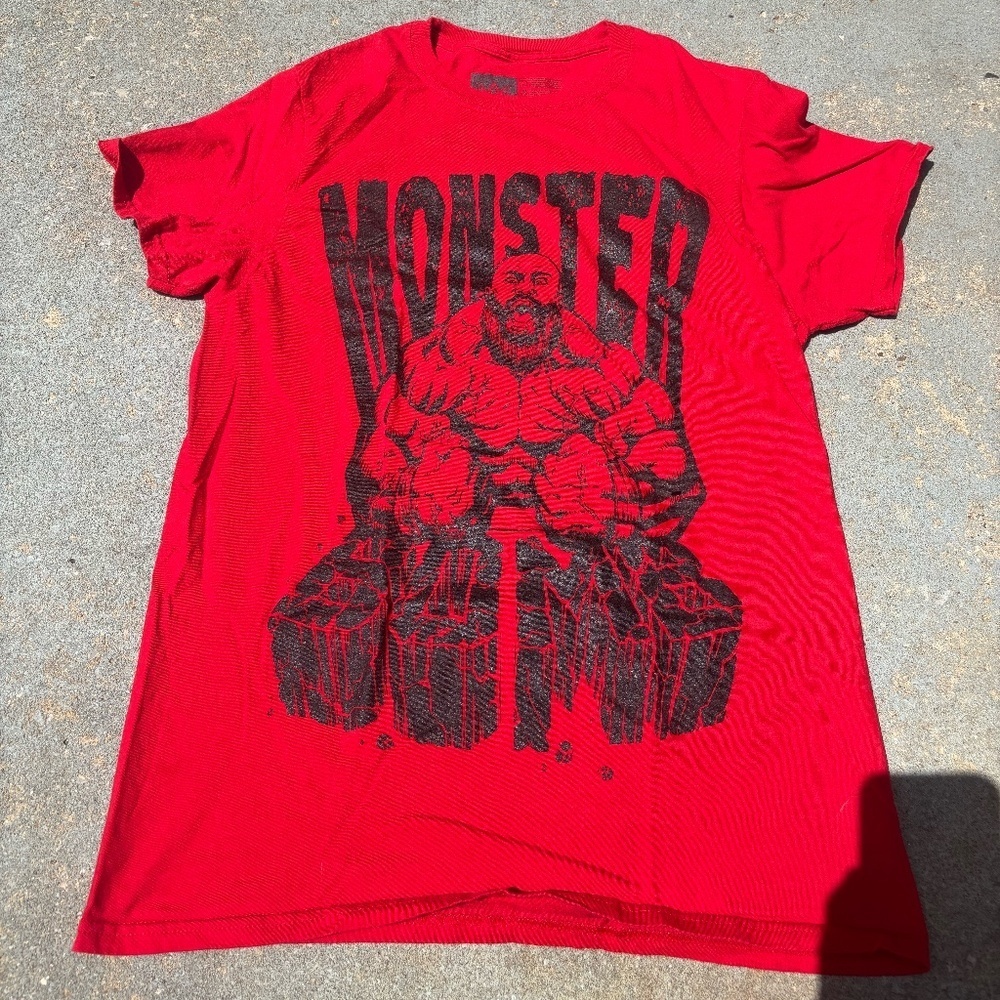 Red Braun Strohman Monster Bomb t-shirt